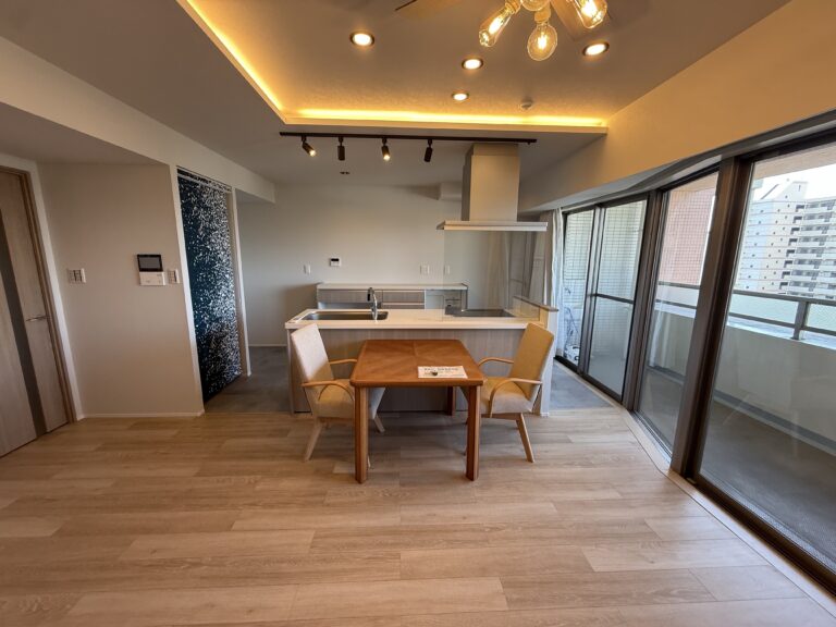 【施工事例】壁付けキッチンから憧れの対面キッチンへ！ディスポーザーも活かした間取り変更で広々LDKを実現【東大和市近郊 T様邸】