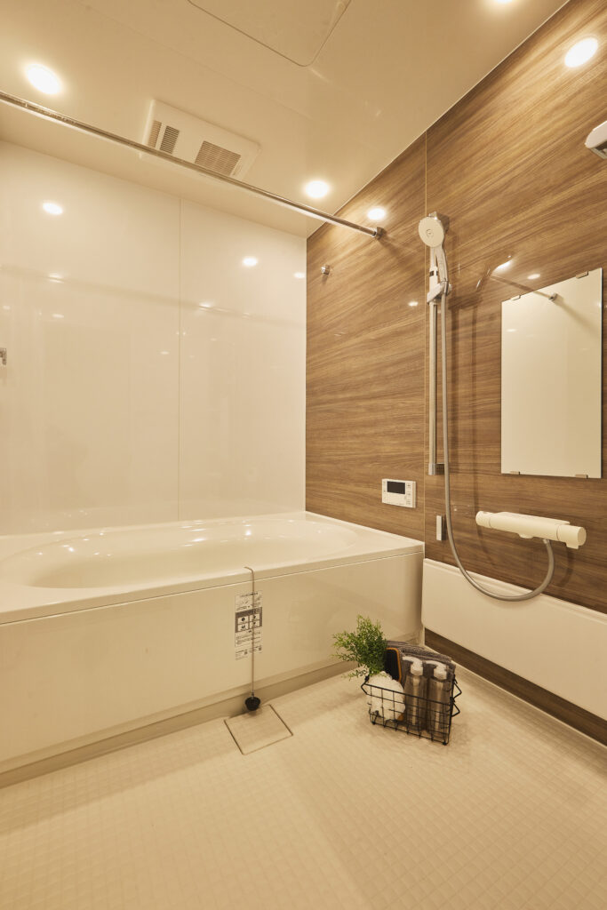 戸建てリノベーションで実現した、1.25坪のゆったりとした広いユニットバス。